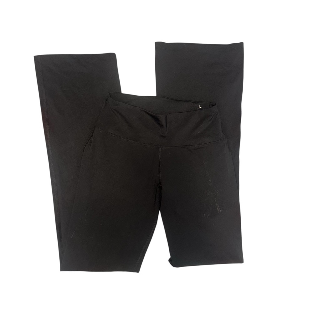 VS PINK Active Flare Yoga Pants!